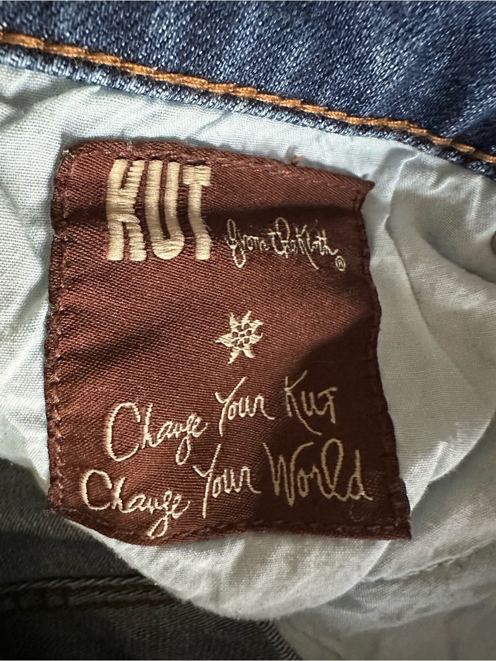 Kut from the Kloth “Catherine” Boyfriend Jeans in Mid Blue Wash - Picture 3 of 4